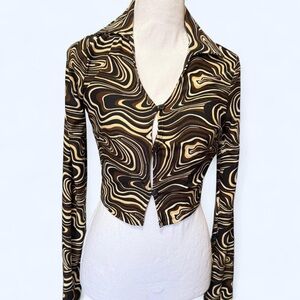 🌀 Brown Swirl Print Cropped Button-Front Top 🌀